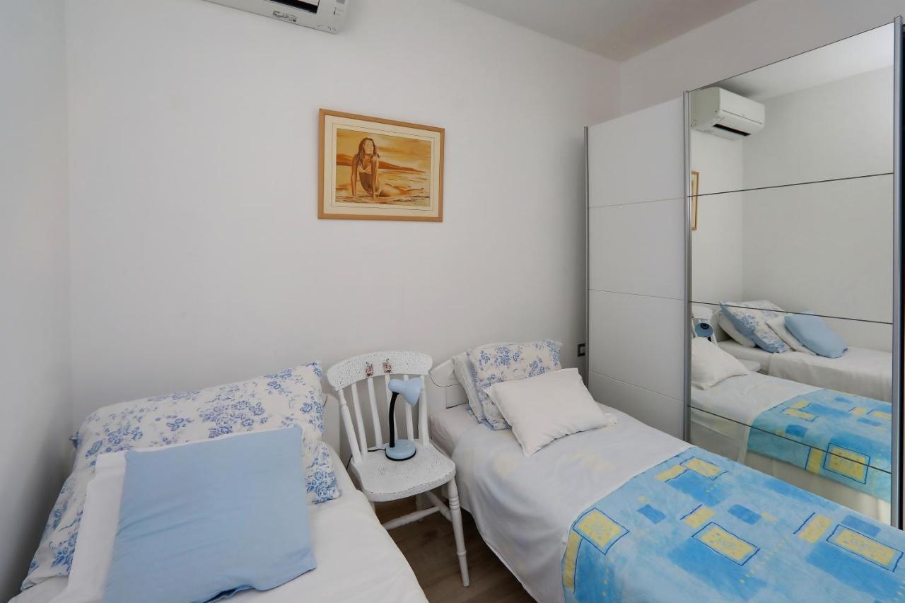 Apartmani Marina S Pogledom, Sukošan Kültér fotó