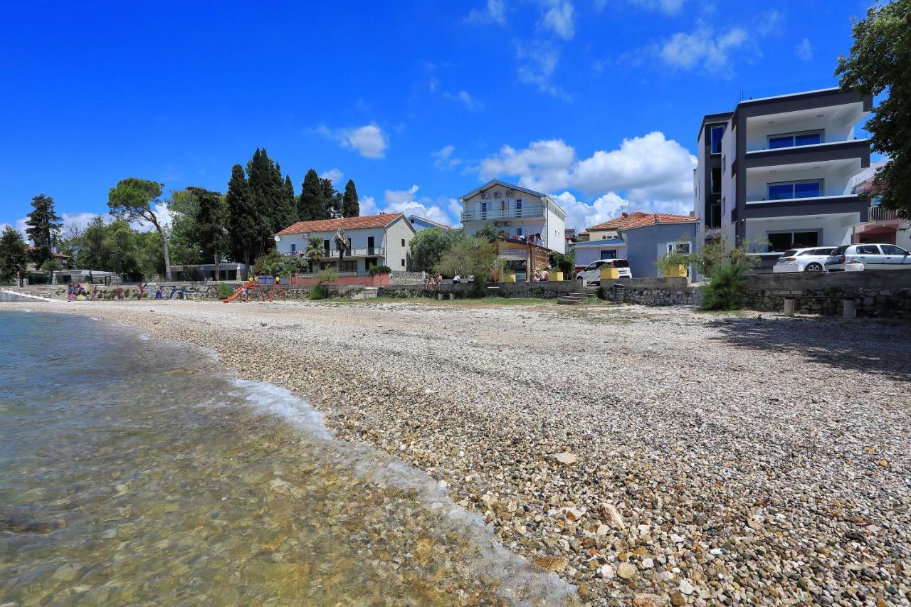 Apartmani Marina S Pogledom, Sukošan Kültér fotó