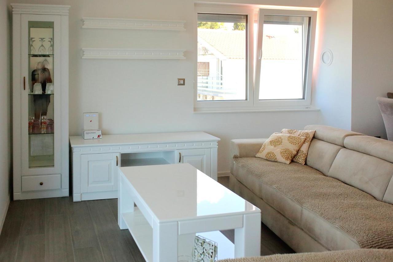 Apartmani Marina S Pogledom, Sukošan Kültér fotó