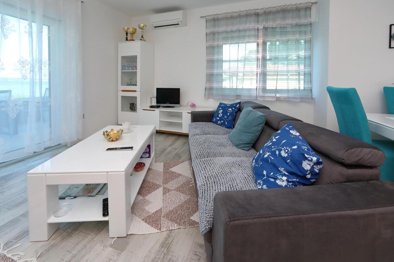 Apartmani Marina S Pogledom, Sukošan Kültér fotó