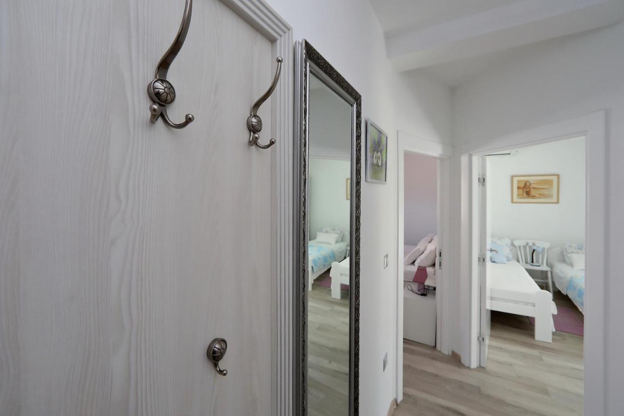 Apartmani Marina S Pogledom, Sukošan Kültér fotó