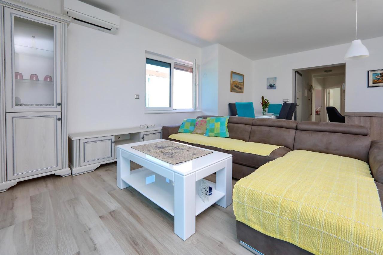 Apartmani Marina S Pogledom, Sukošan Kültér fotó